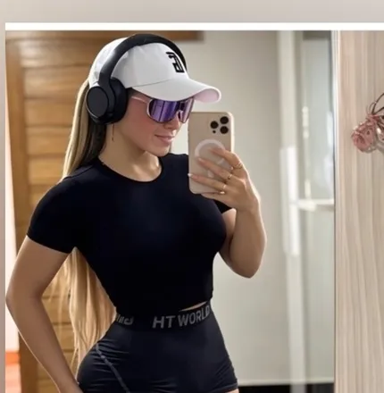 OnlyFans cuenta enyellove header 2
