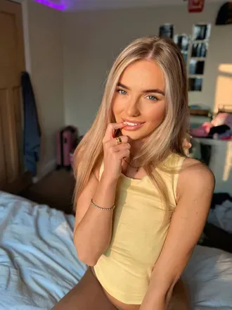 OnlyFans account  annabella.riley avatar 1