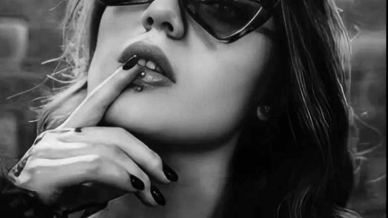 OnlyFans cuenta wtfevie header 2
