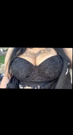 OnlyFans cuenta meangirlfreya header 2
