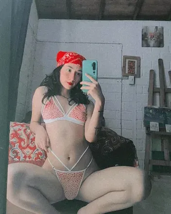 OnlyFans cuenta emily_david avatar 1