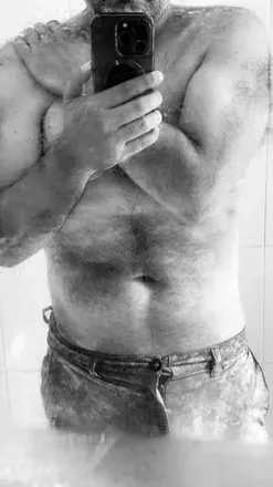 OnlyFans account  rronlyfans avatar 1
