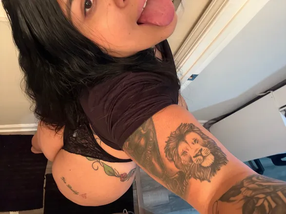 OnlyFans of keniarivas82