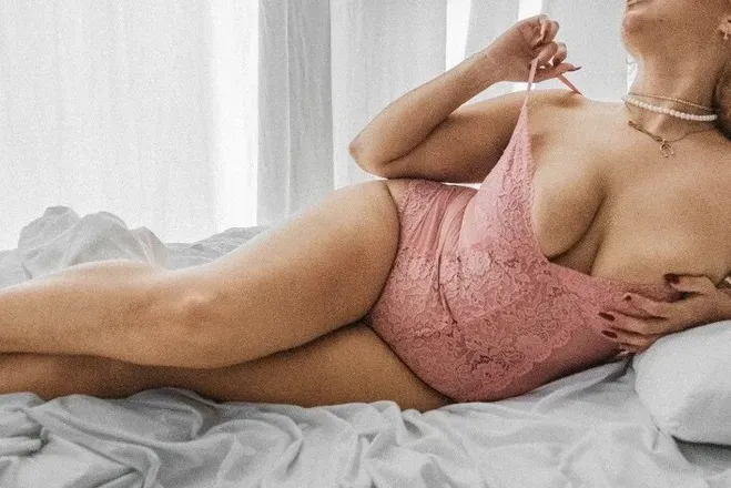 OnlyFans account  brat_angel_baby header 2