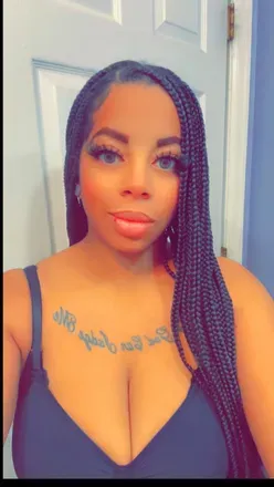 OnlyFans cuenta milehigh_mommy23 avatar 1