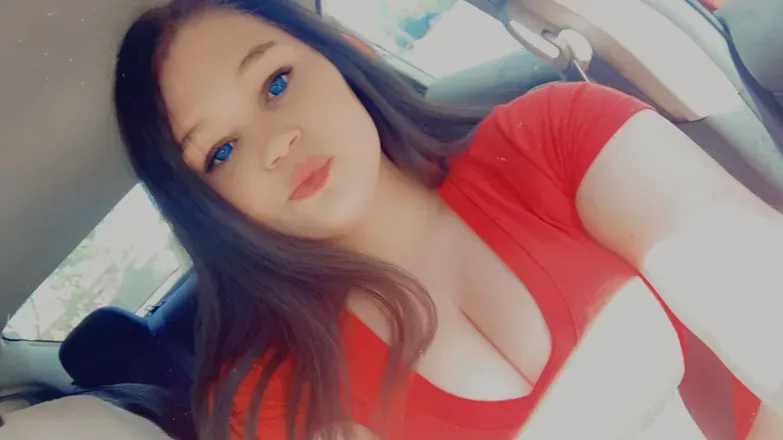 OnlyFans account  carlybug2002 avatar 1