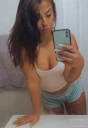 OnlyFans cuenta prettyfacealfiya header 2