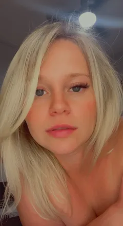 OnlyFans cuenta kristeninthecity header 2