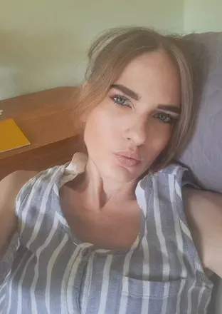 OnlyFans account  e.elz2025 avatar 1