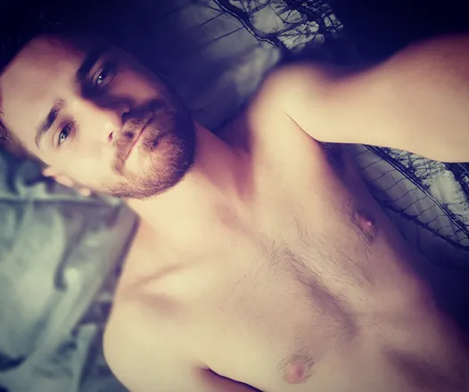 OnlyFans cuenta thetwinkishotter header 2