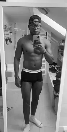 OnlyFans account  tyron2 avatar 1