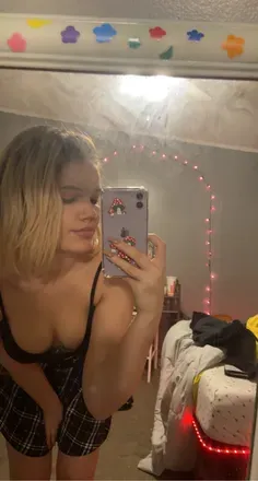 OnlyFans account  springtimeheir avatar 1