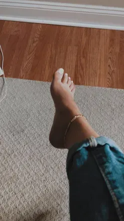 OnlyFans cuenta feetpagee header 2