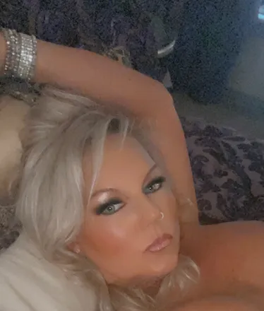 OnlyFans cuenta thesexykittenxo header 2
