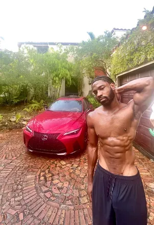 OnlyFans cuenta muscleworshipmia avatar 1