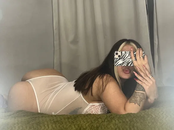 OnlyFans cuenta larajean669 header 2