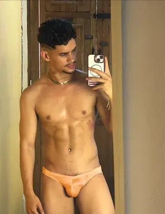 OnlyFans account  u183407040 avatar 1