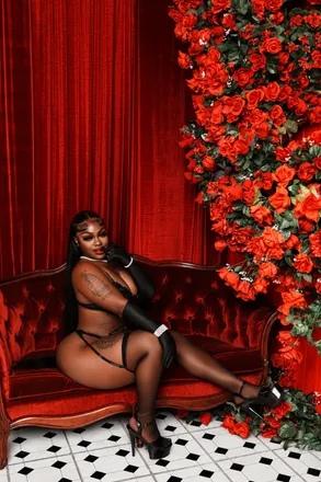 OnlyFans account  paris561 header 2