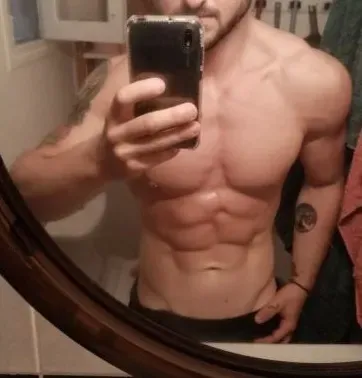 OnlyFans account  simfit33 avatar 1