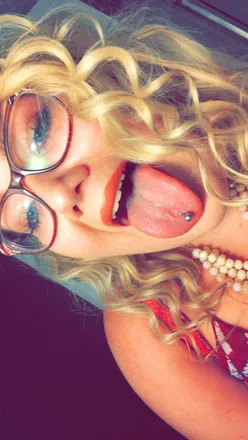 OnlyFans cuenta prettyblondebbw header 2