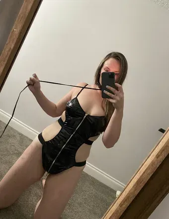 OnlyFans cuenta akemikatze avatar 1