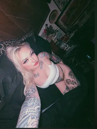 OnlyFans cuenta yelahlittle header 2