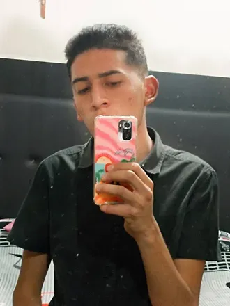 OnlyFans cuenta alexxbyroon avatar 1