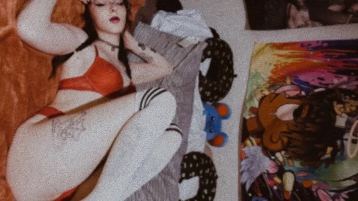 OnlyFans account  mizuki_akari header 2