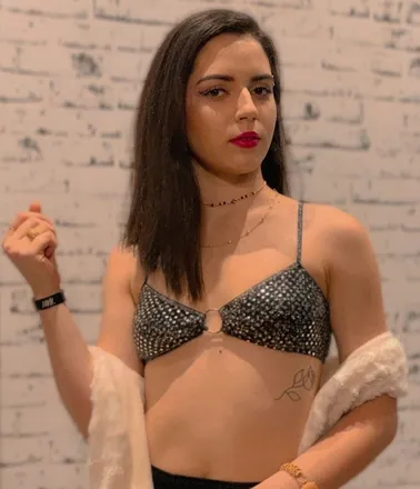 OnlyFans cuenta juli_rauzi header 2