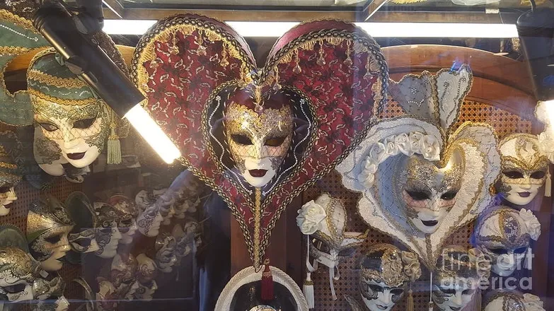 OnlyFans cuenta sexymaskedgoddess header 2