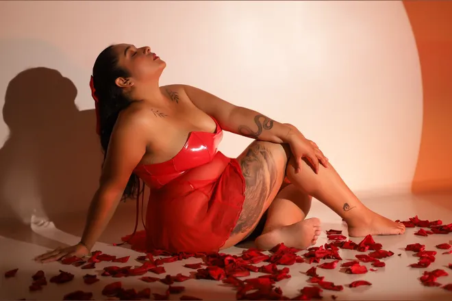 OnlyFans cuenta viky-lee header 2