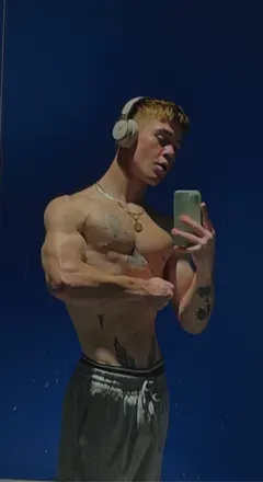 OnlyFans cuenta theylu.vchas avatar 1