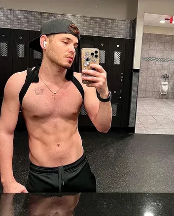 OnlyFans account  jsfdx header 2