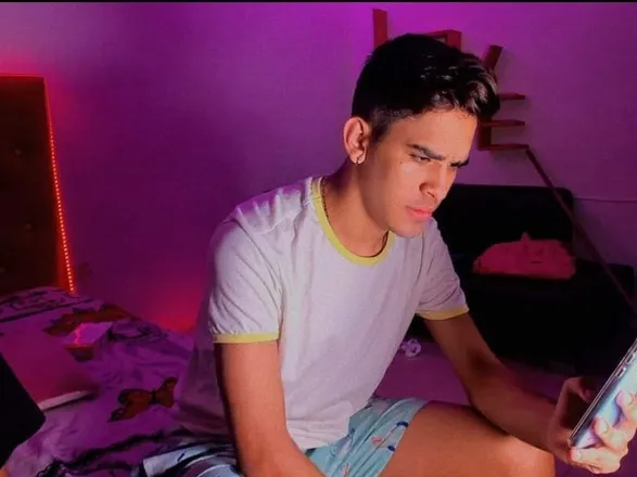 OnlyFans cuenta franco_franse header 2