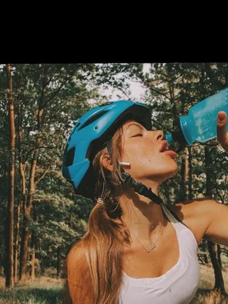 OnlyFans cuenta likegirll header 2