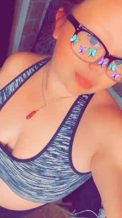 OnlyFans cuenta rosiesuiter header 2