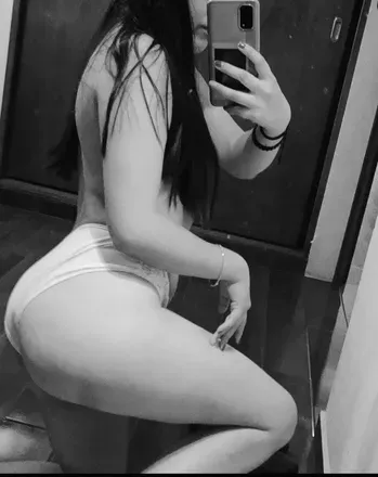 OnlyFans cuenta saralovelove avatar 1