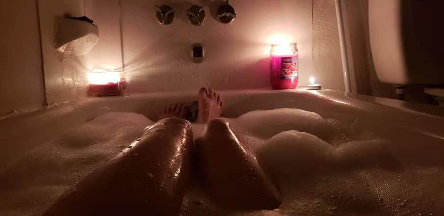 OnlyFans cuenta babyyraerae header 2