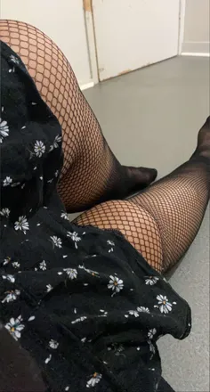 OnlyFans cuenta 69barefootbunny header 2