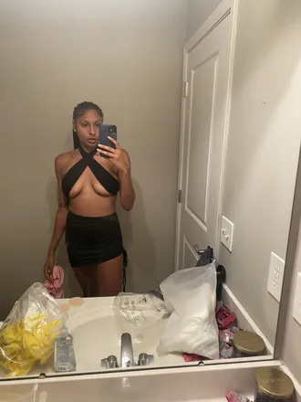 OnlyFans cuenta aliseanae11 header 2