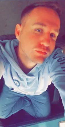 OnlyFans account  evanssecrets header 1