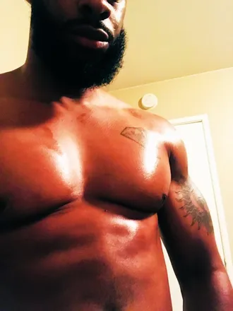OnlyFans cuenta nigelsavage.com header 2