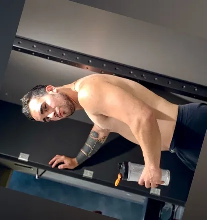 OnlyFans cuenta rippedrodri19 header 2