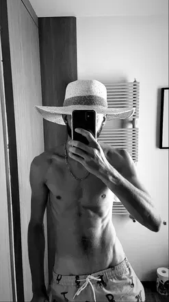 OnlyFans cuenta skinnyboy2401 avatar 1