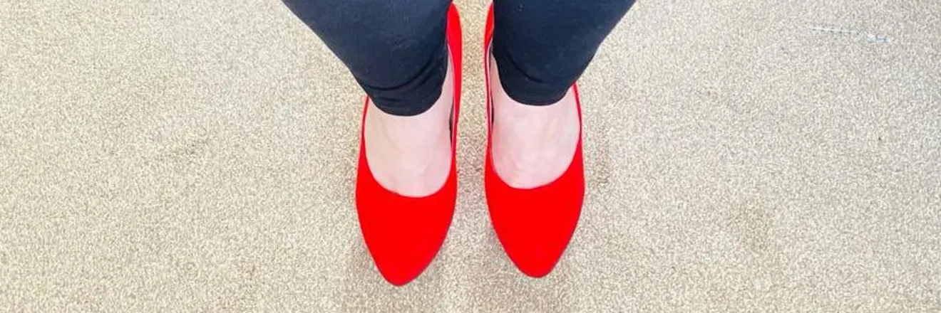 OnlyFans cuenta feetinshoes1 header 2