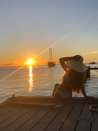 OnlyFans account  missalyssxxx header 2