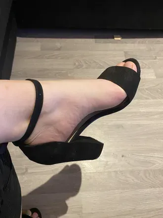 OnlyFans cuenta feetloovveerr avatar 1
