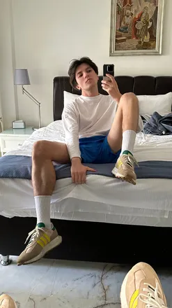 OnlyFans account  latern header 2