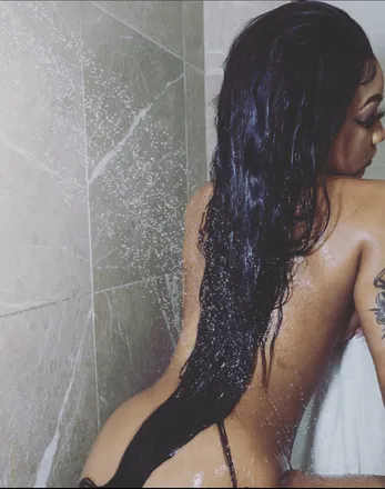 OnlyFans cuenta fendiilin header 2