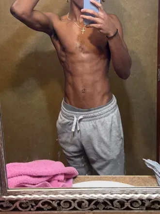 OnlyFans account  unknownguy004 avatar 1